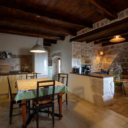 Villa Refugio Ivanini Zagorje